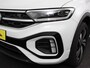 Volkswagen T-Roc 1.5 TSI 150pk Automaat R-Line Edition Navigatie Apple Carplay/Android Auto Camera Climate Control Electrisch te openen achterklep Dab Verwarmbare stoelen