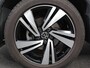 Volkswagen T-Roc 1.5 TSI 150pk Automaat R-Line Edition Navigatie Apple Carplay/Android Auto Camera Climate Control Electrisch te openen achterklep Dab Verwarmbare stoelen