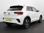 Volkswagen T-Roc 1.5 TSI 150pk Automaat R-Line Edition Navigatie Apple Carplay/Android Auto Camera Climate Control Electrisch te openen achterklep Dab Verwarmbare stoelen