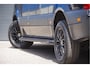 Mercedes-Benz Sprinter 319 3.0 CDI V6 L2H1 MARGE! AUT. LED, 2X SCHUIFDEUR, 3.5T TREKHAAK, LEDER, ADAPT. CRUISE, 360 CAMERA, NAVI, CLIMA, STOELVERWARMING
