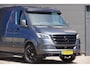 Mercedes-Benz Sprinter 319 3.0 CDI V6 L2H1 MARGE! AUT. LED, 2X SCHUIFDEUR, 3.5T TREKHAAK, LEDER, ADAPT. CRUISE, 360 CAMERA, NAVI, CLIMA, STOELVERWARMING