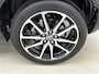 Toyota Yaris Cross 1.5 Hybrid GR Sport | JBL | Head-Up Display | Dodehoek detectie Elektrische achterklep | Full LED adaptive | Parkeersensoren voor+achter | Navigatie | Apple CarPlay/Android Auto |