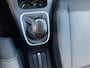 Citroën C3 1.2 PureTech S&S Shine met parkeersensoren en navigatie en bluetooth telefoon / media en cruise controle en airco