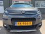 Citroën C3 1.2 PureTech S&S Shine met parkeersensoren en navigatie en bluetooth telefoon / media en cruise controle en airco