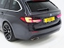 BMW 5-Serie Touring 530e | Leder | Memory | Stoelventilatie | Adaptive Cruise | Camera | Sfeerlicht | Dodehoek