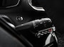 Peugeot e-2008 EV Allure 50 kWh Navigatie Apple Carplay/Android Auto Climate Control Led Parkeer sensoren Cruise Control Stoelverwarming