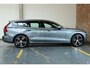 Volvo V60 B4 Automaat Inscription | Adaptieve Cruise Control | Dodehoekwaarschuwing | Harman Kardon Premium Audio | Verwarmbare Voorruit | Stoelverwarming / Stuurwielverwarming | Dealeronderhouden