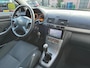 Toyota Avensis Wagon 2.0 VVTi Luna Business Clima Cruise Park.Sens Trekhaak NAP NL-Auto!