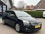 Toyota Avensis Wagon 2.0 VVTi Luna Business Clima Cruise Park.Sens Trekhaak NAP NL-Auto!
