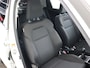 Suzuki Swift 1.2 Select Smart Hybrid | Dealer onderhouden | Dodehoek detectie | Stoelverwarming | Pakeersensoren achter | Achteruitrijcamera | Cruise Control Adaptive | Navigatie | Apple CarPlay/Android Auto |