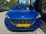 Ford Focus 1.0 Hybrid ST Line X | ELEK. SCHUIF/KANTELDAK| HEAD-UP DISPLAY| ADAPTIEVE CRUISE CONTROL| B&O SOUND| STOEL, STUUR EN VOORRUITVERWARMING| DODEHOEK DETECTIE| COMFORTSTOELEN| FULL LED| DRAADLOZE TELEFOONLADER| KEYLESS ENTRY & START| DEALER ONDERHOUDEN|