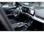 BMW X1 xDrive25e | M Sportpakket Pro | Panoramadak | Elek. Trekhaak | Harman Kardon | 20" LM Velgen | Head-Up Display | Driving Ass. Pro | Comfort Access |