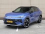 Volkswagen T-Roc 1.5 eTsi Style First Edition 116 pk DSG | Black style | Panoramadak | Navigatie | Camera | LED plus | Stoelverwarming en massage