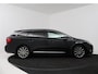 Toyota Avensis Wagon 2.0 VVTi Executive Business | Panoramadak | Xenon | Trekhaak | €750-inruilpremie
