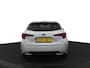 Toyota Corolla Touring Sports 1.8 Hybrid First Edition | leder stof bekleding | Stoelverwarming | Keyless | Navigatie |