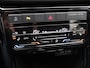 Volkswagen T-Cross 1.5 TSi 150 Pk Automaat R-Line | Adaptive Cruise | Stoelverwarming | Camera | Trekhaak | CarPlay | 17 Inch | 14.694 Km !!