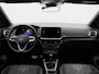 Volkswagen T-Cross 1.5 TSi 150 Pk Automaat R-Line | Adaptive Cruise | Stoelverwarming | Camera | Trekhaak | CarPlay | 17 Inch | 14.694 Km !!
