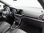 Volkswagen T-Cross 1.5 TSi 150 Pk Automaat R-Line | Adaptive Cruise | Stoelverwarming | Camera | Trekhaak | CarPlay | 17 Inch | 14.694 Km !!
