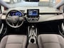 Toyota Corolla 2.0 HYBRID DYNAMIC 153 PK CRUISE CONTROL STUUR EN VOORRUITVERWARMING RIJSTROOKSENSOREN DODEHOEKSENSOREN ACHTERUITRIJCAMERA ZEER MOOI !!