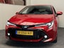 Toyota Corolla 2.0 HYBRID DYNAMIC 153 PK CRUISE CONTROL STUUR EN VOORRUITVERWARMING RIJSTROOKSENSOREN DODEHOEKSENSOREN ACHTERUITRIJCAMERA ZEER MOOI !!
