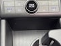 Hyundai Kona 1.6 GDI HEV Premium Sky / Fabrieksgarantie tot 10-2028 / Schuifdak / Leder / Camera 360° / Elektr. stoelen en klep / Stoelventilatie / Stuur-, stoel- en achterbankverwarming / Navi / Apple Carplay Android / 18"  LM wielen /