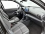 Toyota Yaris Cross 1.5 Hybrid Adventure | Head-up Display | Dodehoek detectie | Stoel+stuurverwarming | Parkeersensoren voor+achter | Full LED Adaptive | Elektrische achterklep | Navigatie | Apple CarPlay/Android Auto |