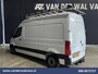 Mercedes-Benz Sprinter 314 CDI 143pk L2H2 Euro6 Airco | Camera | Imperiaal | Trekhaak | Apple Carplay | Cruisecontrol Android Auto, Stoelverwarming, Parkeersensoren, Bijrijdersbank