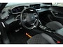 Peugeot e-2008 EV GT Pack 50 kWh | Pano | Camera | Carplay | Navi | Climate | Dodehoeksens. | Adapt. Cruise | Keyless | LED | Pano | Camera | Carplay | Navi | Climate | Dodehoeksens. | Adapt. Cruise | Keyless | LED |