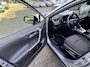 Toyota RAV4 2.5 Hybrid AWD DYNAMIC 1650KG TREKGEW STOELVERW PARK-SENSOREN NAVI CAMERA APPLE/ANDROID LM-VELGEN