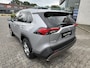 Toyota RAV4 2.5 Hybrid AWD DYNAMIC 1650KG TREKGEW STOELVERW PARK-SENSOREN NAVI CAMERA APPLE/ANDROID LM-VELGEN