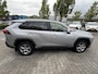 Toyota RAV4 2.5 Hybrid AWD DYNAMIC 1650KG TREKGEW STOELVERW PARK-SENSOREN NAVI CAMERA APPLE/ANDROID LM-VELGEN