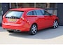 Volvo V60 2.4 D6 AWD Plug-In Hybrid Summum | NAP | Cruise | Navi | Clima | Elektrische Stoelen | Stoelverwarming | Leder