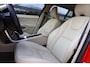 Volvo V60 2.4 D6 AWD Plug-In Hybrid Summum | NAP | Cruise | Navi | Clima | Elektrische Stoelen | Stoelverwarming | Leder