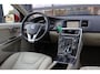 Volvo V60 2.4 D6 AWD Plug-In Hybrid Summum | NAP | Cruise | Navi | Clima | Elektrische Stoelen | Stoelverwarming | Leder