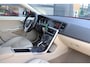 Volvo V60 2.4 D6 AWD Plug-In Hybrid Summum | NAP | Cruise | Navi | Clima | Elektrische Stoelen | Stoelverwarming | Leder