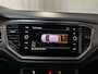 Volkswagen T-Roc 1.0 TSI Style Business Parkeersensoren Navigatie App-Connect DAB+