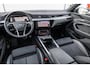 Audi Q8 e-tron 55 408pk quattro S edition 115 kWh | 22'' velgen | Luchtvering | Apple Carplay/Android Auto