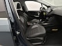 Peugeot 2008 SUV Allure 110pk | Lage kilometerstand! | Navigatie | Achteruitrijcamera | Climate Control | Cruise Control | Parkeersensoren | Half lederen sportstoelen | Apple Carplay / Android Auto | Bluetooth | Elektrisch inklapbare spiegels | Automatisch dimlicht | Regensensor | Donker getint glas | Dealeronderhouden | 16" lichtmetalen velgen |