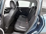 Peugeot 2008 SUV Allure 110pk | Lage kilometerstand! | Navigatie | Achteruitrijcamera | Climate Control | Cruise Control | Parkeersensoren | Half lederen sportstoelen | Apple Carplay / Android Auto | Bluetooth | Elektrisch inklapbare spiegels | Automatisch dimlicht | Regensensor | Donker getint glas | Dealeronderhouden | 16" lichtmetalen velgen |