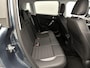 Peugeot 2008 SUV Allure 110pk | Lage kilometerstand! | Navigatie | Achteruitrijcamera | Climate Control | Cruise Control | Parkeersensoren | Half lederen sportstoelen | Apple Carplay / Android Auto | Bluetooth | Elektrisch inklapbare spiegels | Automatisch dimlicht | Regensensor | Donker getint glas | Dealeronderhouden | 16" lichtmetalen velgen |