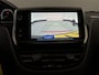 Peugeot 2008 SUV Allure 110pk | Lage kilometerstand! | Navigatie | Achteruitrijcamera | Climate Control | Cruise Control | Parkeersensoren | Half lederen sportstoelen | Apple Carplay / Android Auto | Bluetooth | Elektrisch inklapbare spiegels | Automatisch dimlicht | Regensensor | Donker getint glas | Dealeronderhouden | 16" lichtmetalen velgen |