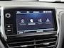 Peugeot 2008 SUV Allure 110pk | Lage kilometerstand! | Navigatie | Achteruitrijcamera | Climate Control | Cruise Control | Parkeersensoren | Half lederen sportstoelen | Apple Carplay / Android Auto | Bluetooth | Elektrisch inklapbare spiegels | Automatisch dimlicht | Regensensor | Donker getint glas | Dealeronderhouden | 16" lichtmetalen velgen |