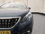 Peugeot 2008 SUV Allure 110pk | Lage kilometerstand! | Navigatie | Achteruitrijcamera | Climate Control | Cruise Control | Parkeersensoren | Half lederen sportstoelen | Apple Carplay / Android Auto | Bluetooth | Elektrisch inklapbare spiegels | Automatisch dimlicht | Regensensor | Donker getint glas | Dealeronderhouden | 16" lichtmetalen velgen |