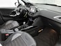 Peugeot 2008 SUV Allure 110pk | Lage kilometerstand! | Navigatie | Achteruitrijcamera | Climate Control | Cruise Control | Parkeersensoren | Half lederen sportstoelen | Apple Carplay / Android Auto | Bluetooth | Elektrisch inklapbare spiegels | Automatisch dimlicht | Regensensor | Donker getint glas | Dealeronderhouden | 16" lichtmetalen velgen |