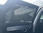 Volvo V90 2.0 T8 Plug-in hybrid AWD Ultimate Dark Volvo V90 2.0 T8 Recharge AWD Ultimate Dark / Pano. dak / Trekhaak / Harman kardon / Elek. verstelbare stoelen / Voor+achter+stuur verwarmd / Leder / Head-up display /
