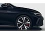 Volkswagen Golf 1.5 eHybrid 272PK DSG GTE / Resterende Fabrieksgarantie / Black Style / Panoramadak / Head-up Display / 18'' LMV / VW