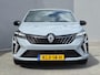 Renault Clio 1.6 E-Tech Full Hybrid 145 techno / Fabrieksgarantie tot 09-2027 / All season banden / Stuur- & Stoelverwarming / Rondomzicht camera / Cruise control / Keyless Entry/Start / Draadloze telefoon lader / Keyless Entry/Start / Apple Carplay Android Auto /