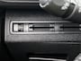 Peugeot 3008 SUV Allure 1.6 165pk Automaat | Lage kilometerstand! | 1550 kg Trekgewicht | Navigatie | Achteruitrijcamera | Climate Control | Cruise Control | Parkeersensoren v+a | Elektrisch inklapbare spiegels | Armsteun | Apple Carplay / Android Auto | Bluetooth | Donker getint glas | Trekhaak | 18" lichtmetalen velgen |
