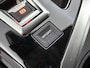 Peugeot 3008 SUV Allure 1.6 165pk Automaat | Lage kilometerstand! | 1550 kg Trekgewicht | Navigatie | Achteruitrijcamera | Climate Control | Cruise Control | Parkeersensoren v+a | Elektrisch inklapbare spiegels | Armsteun | Apple Carplay / Android Auto | Bluetooth | Donker getint glas | Trekhaak | 18" lichtmetalen velgen |