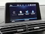 Peugeot 3008 SUV Allure 1.6 165pk Automaat | Lage kilometerstand! | 1550 kg Trekgewicht | Navigatie | Achteruitrijcamera | Climate Control | Cruise Control | Parkeersensoren v+a | Elektrisch inklapbare spiegels | Armsteun | Apple Carplay / Android Auto | Bluetooth | Donker getint glas | Trekhaak | 18" lichtmetalen velgen |